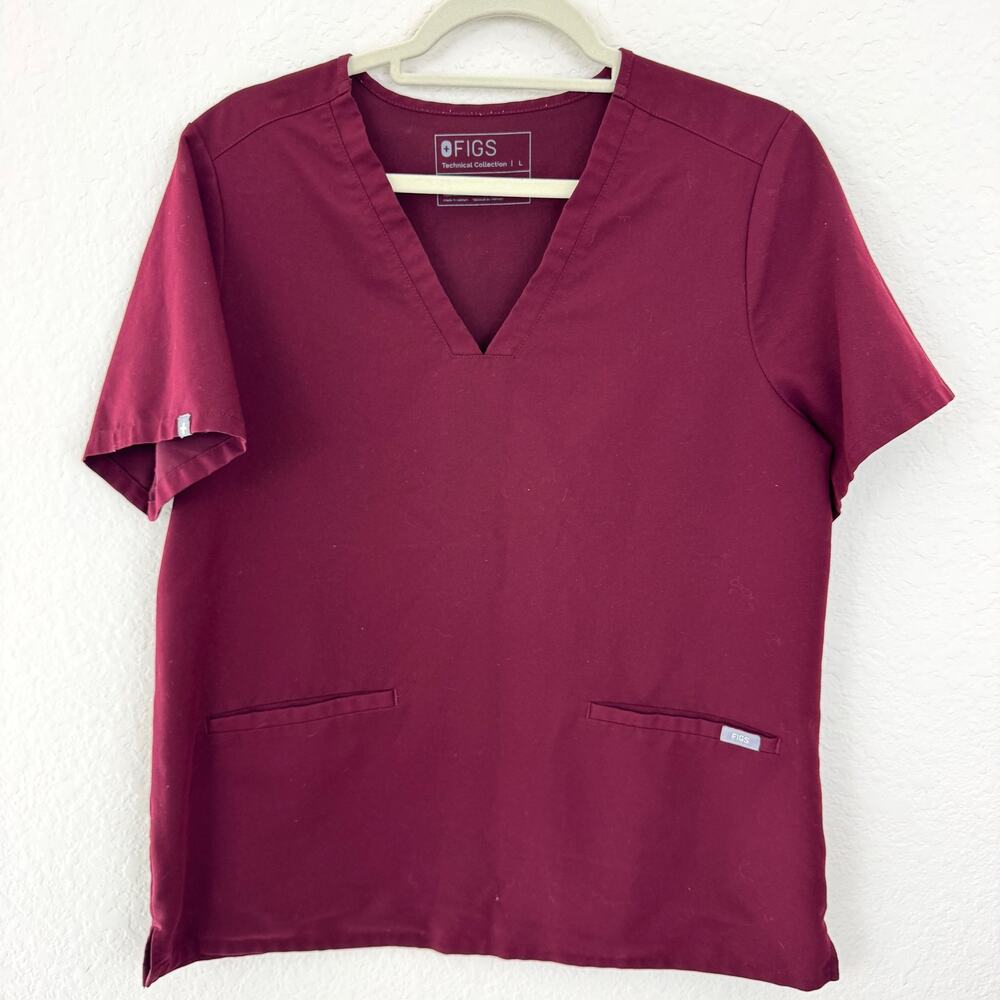 FIGS Women's V-Neck Scrub Top in Wine